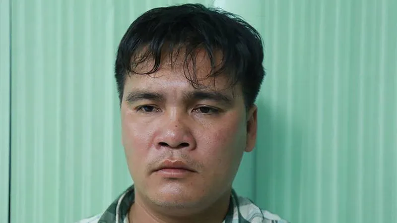 Nghi phạm Hiếu tại cơ quan Công an