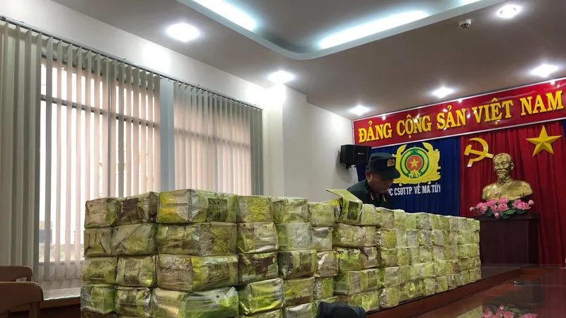 Tang vật ma túy thu giữ. Ảnh: C.T