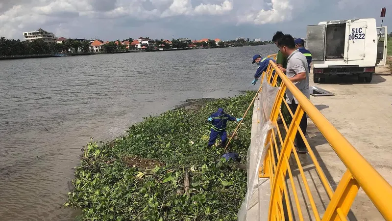 2 thi thể nam giới trôi trên sông Sài Gòn