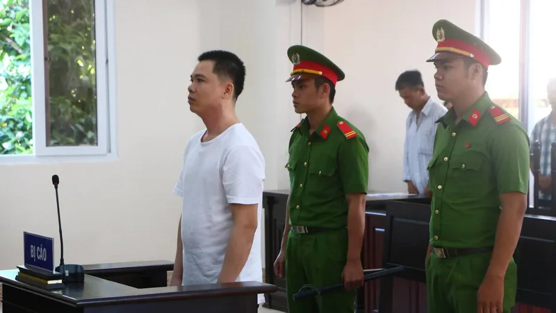 Bị cáo Trần Ngọc Vui tại tòa án