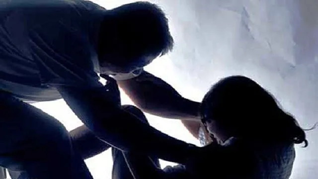 Trộm đột nhập, hiếp dâm chủ nhà rồi cướp tài sản