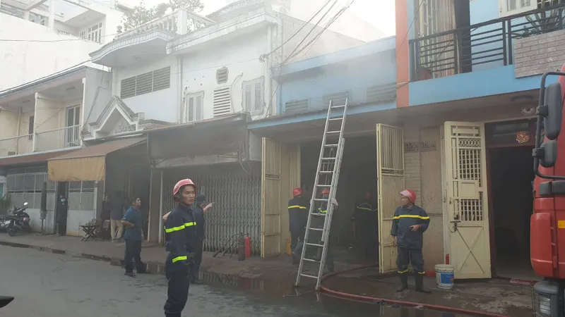 Cháy nhà dân khiến 2 người tử vong