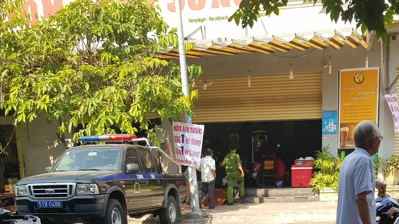 Công an phong tỏa khám nghiệm hiện trường.