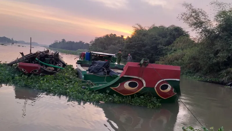 Tang vật công an thu giữ