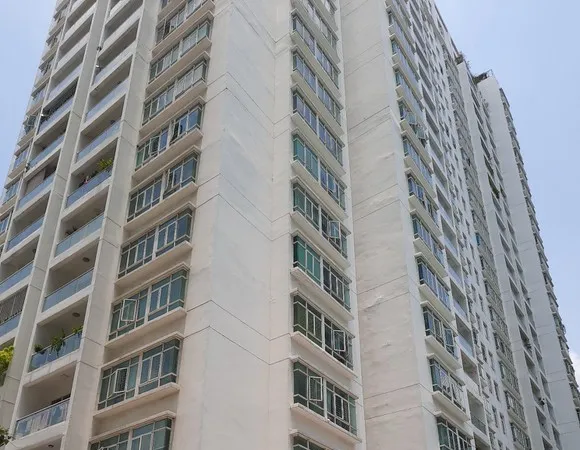 Điều tra vụ người đàn ông nghi rơi từ tầng cao chung cư tại Nhà Bè 