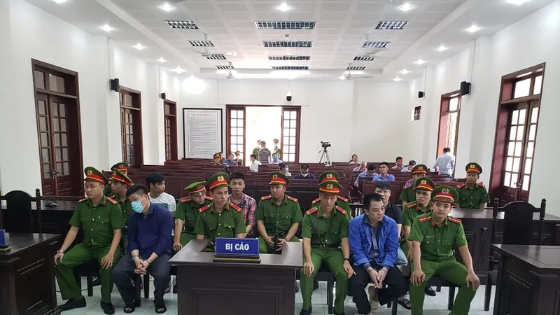 Các bị cáo tại phiên tòa