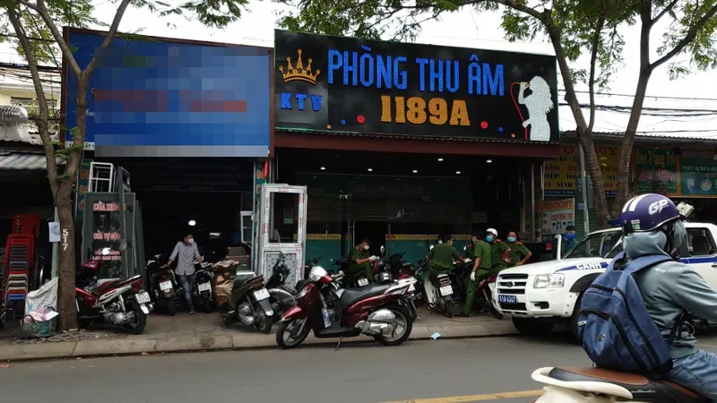 Lại phát hiện 28 người Trung Quốc nghi nhập cảnh trái phép “trốn” ở phòng thu âm quận Bình Tân. Ảnh: C.T