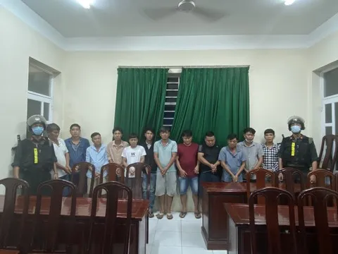 Nhóm đối tượng tại cơ quan công an 
