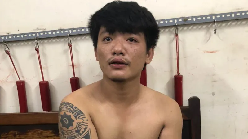 Đối tượng Bảo tại cơ quan công an. Ảnh: CHÍ THẠCH 