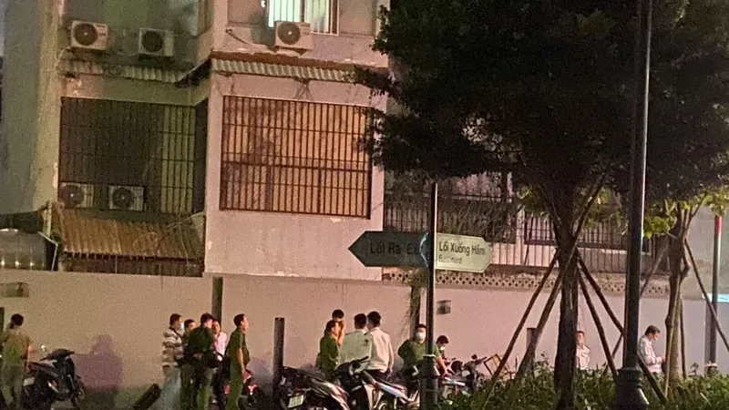 Công an phong toả hiện trường