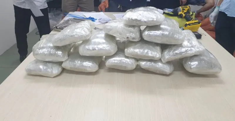 Thu giữ hơn 20,5 kg ma túy các loại trong các lô hàng quà biếu