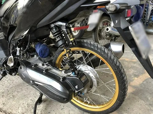 Phương tiện của 2 "quái xế" 