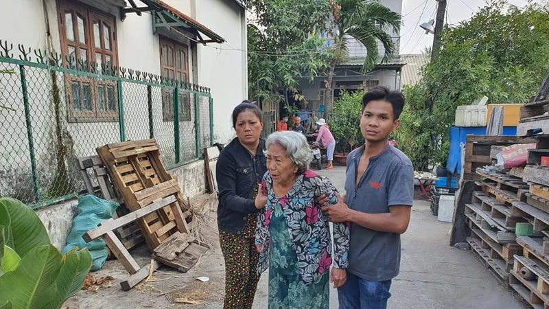 Vụ cháy khiến 6 người tử vong ở Thủ Đức: ''Gia đình nó nghèo lắm, giờ thằng chồng như người mất trí''