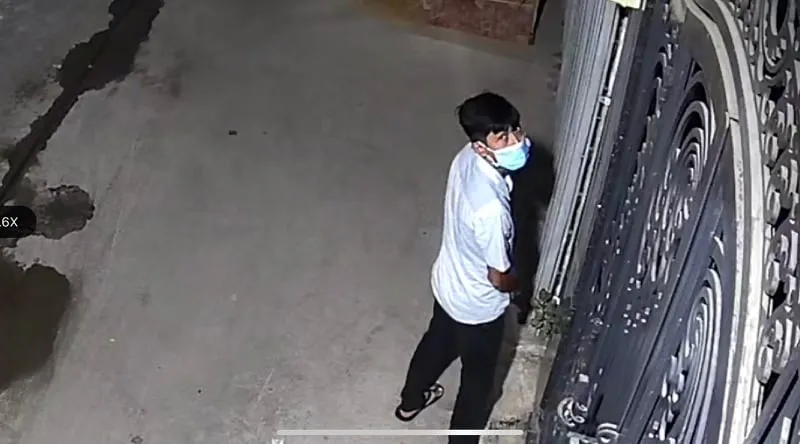 Đối tượng Kính được camera ghi lại được