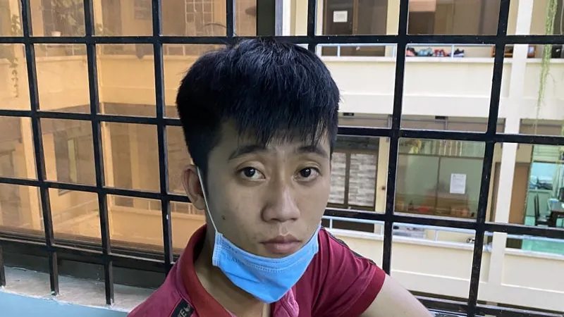 Đối tượng Điệp tại cơ quan công an. Ảnh: CHÍ THẠCH 
