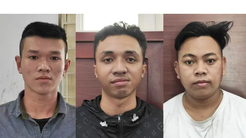 Bắt 3 tên dùng mã tấu chém người, cướp của