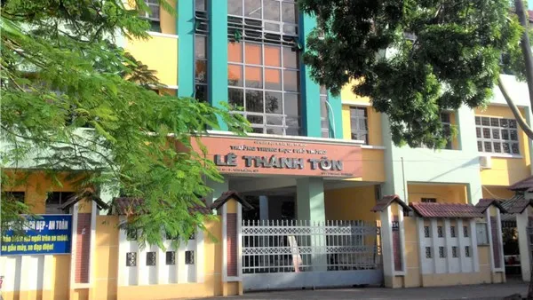 Ngôi trường nơi xảy ra vụ việc