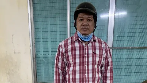 Tráo vàng giả lấy vàng thật tại nhiều tiệm vàng ở TPHCM