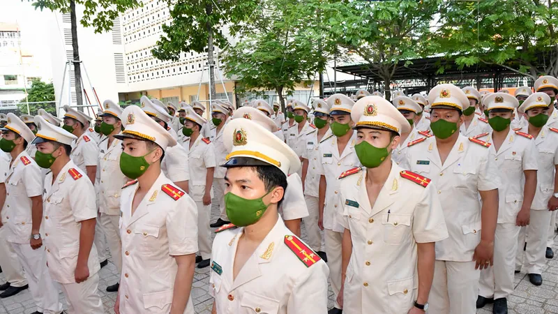  Các chiến sĩ công an được đào tạo đại học công an chính quy về công tác tại công an xã. Ảnh:VIỆT DŨNG