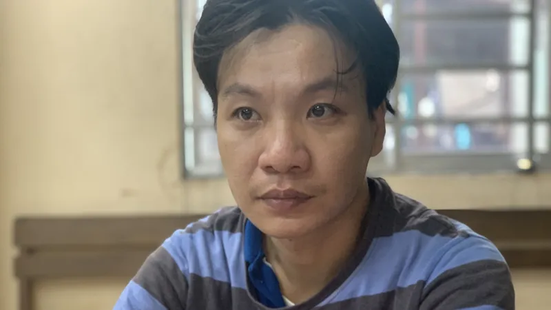 Nghi phạm Vương Công Danh tại cơ quan Công an. Ảnh: CHÍ THẠCH 