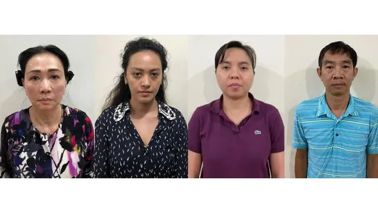 Các bị can gồm: Trương Mỹ Lan, Trương Huệ Vân, Nguyễn Phương Hồng, Hồ Bửu Phương (từ trái qua phải)