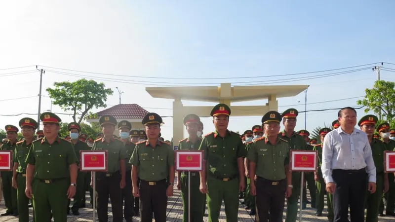 Công an huyện Cần Giờ mở cao điểm tấn công. , trấn áp các loại tội phạm, bảo đảm an ninh trật tự Tết Nguyên đán Quý Mão 2023
