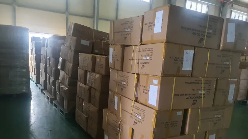 Băng trộm cắp tài sản trong container sa lưới 