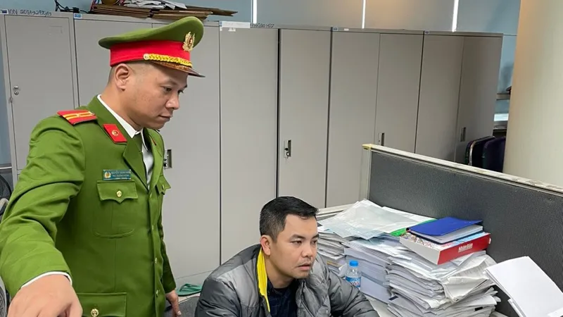 Công an khám xét ở Cục Đăng kiểm Việt Nam 