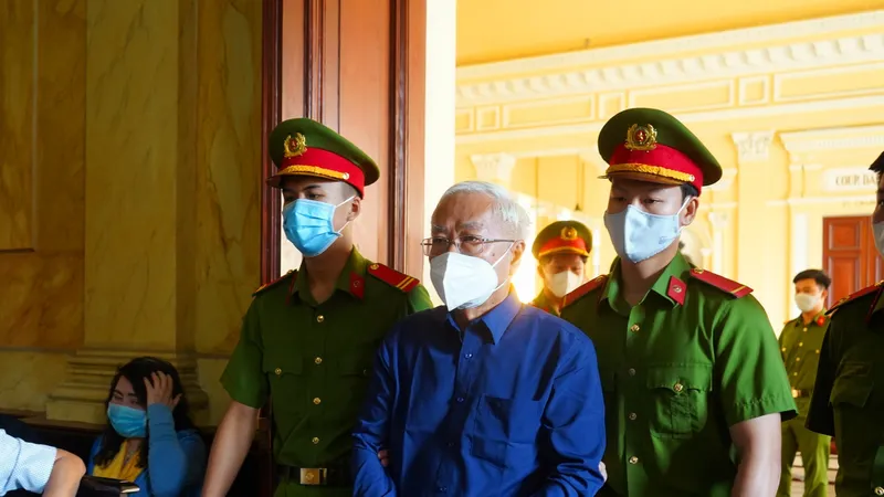 Bị cáo Trần Phương Bình, cựu Tổng Giám đốc Ngân hàng Đông Á tại tòa