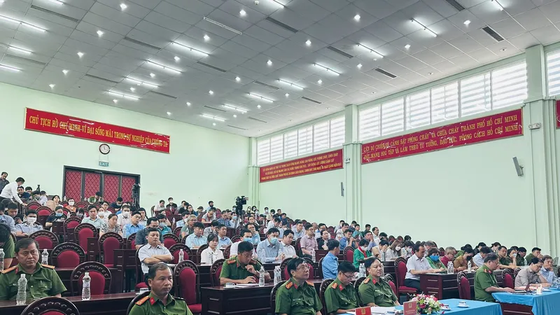Quang cảnh hội nghị