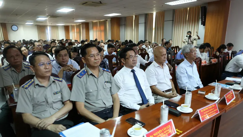 Lãnh đạo các đơn vị tại buổi lễ.