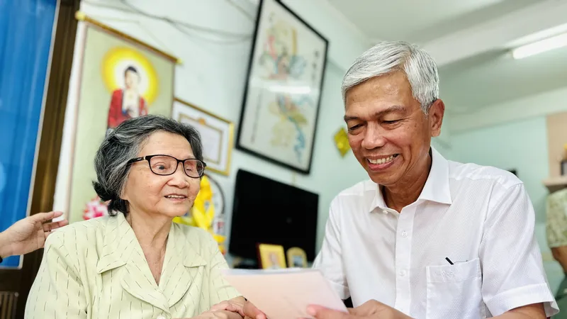Quan tâm chăm lo tốt Mẹ Việt Nam Anh hùng, gia đình chính sách 