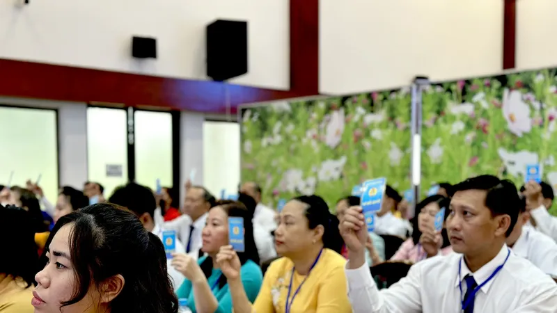 Chăm lo, bảo vệ quyền và lợi ích chính đáng của người lao động