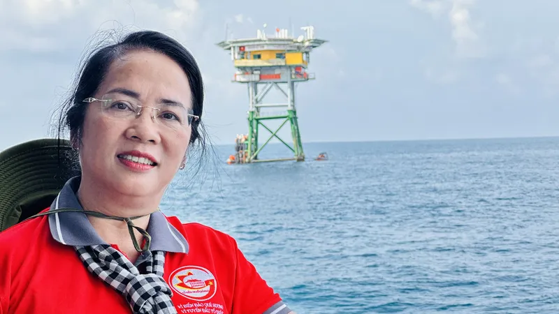 Đồng chí Trần Kim Yến, Chủ tịch Ủy ban MTTQ Việt Nam TPHCM, Trưởng đoàn đại biểu TPHCM. Ảnh: CHÍ THẠCH