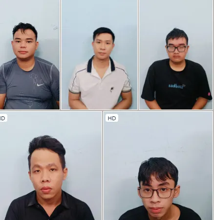 Nhóm đối tượng tại cơ quan công an