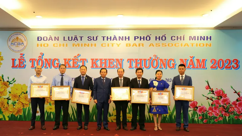 Phát huy vai trò đội ngũ luật sư thành phố tham gia xây dựng pháp luật, phản biện xã hội