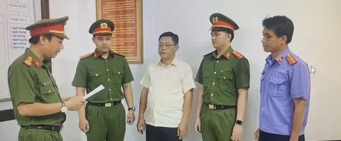 Vì sao Trưởng Ban Quản trị Chung cư Miếu Nổi cùng 2 người khác bị bắt?