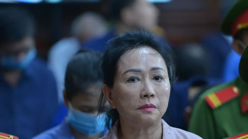 Bị cáo Trương Mỹ Lan (Chủ tịch HĐQT Tập đoàn Vạn Thịnh Phát) tại tòa ngày 22-3. Ảnh: CAO THĂNG