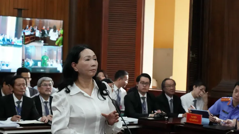 Bị cáo Trương Mỹ Lan, Chủ tịch HĐQT Tập đoàn Vạn Thịnh Phát tại phiên tòa sơ thẩm trước đó