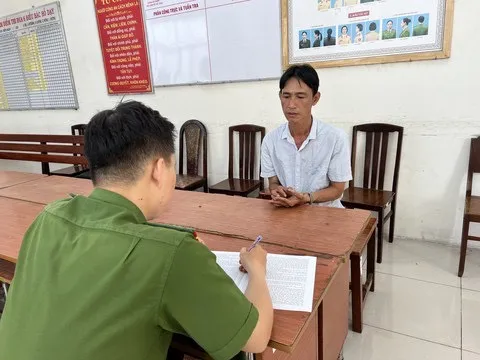 Công an lấy lời khai Thắng
