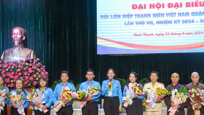Xây dựng lớp thủ lĩnh thanh niên tài năng vững chuyên môn, giỏi nghiệp vụ