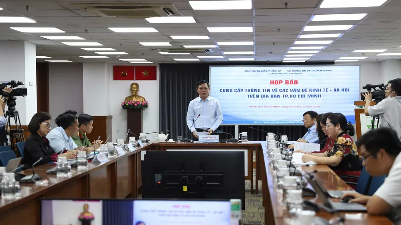 Quang cảnh buổi họp báo