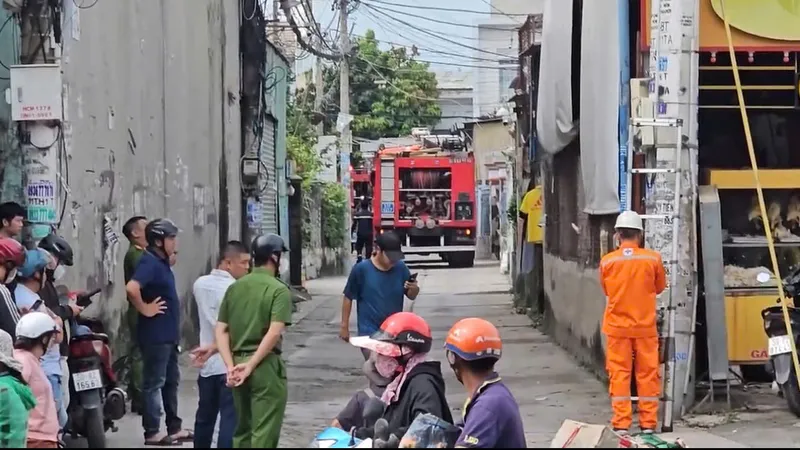 Lực lượng chức năng phong tỏa hiện trường