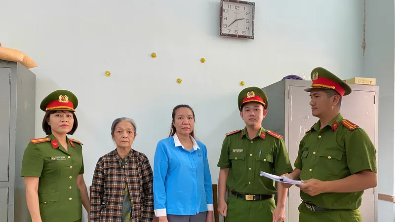 Khởi tố, bắt tạm giam chủ Mái ấm Hoa Hồng