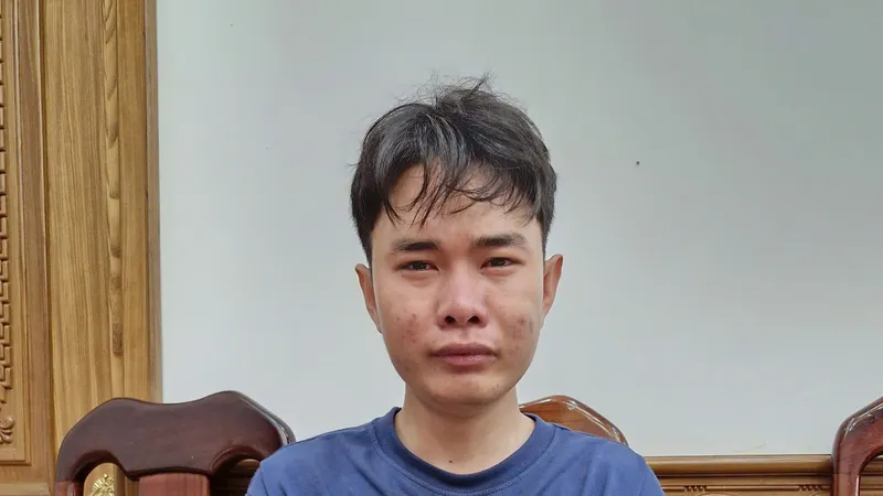 Trương Hùng Đức tại cơ quan công an 