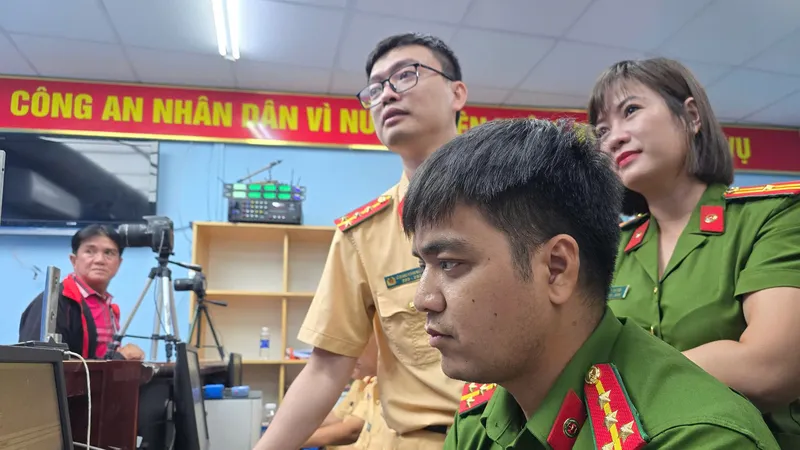TPHCM triển khai cấp, đổi GPLX tại công an 22 phường, xã, thị trấn từ ngày 17-3