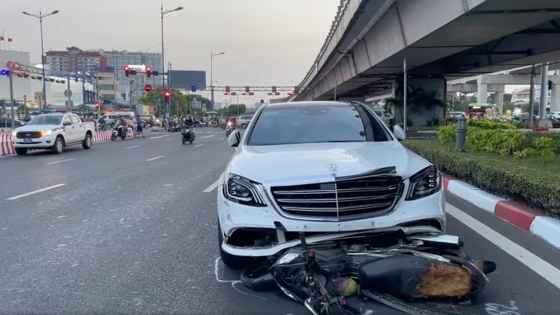 Công an TPHCM điều tra vụ xe ô tô tông nhiều xe máy ở TP Thủ Đức