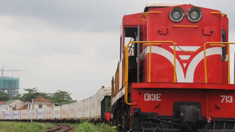Đoàn tàu container lạnh vừa được chạy thử nghiệm