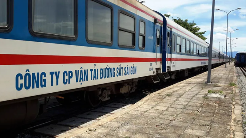 Kiểm soát vé tự động tại ga Hà Nội và ga Sài Gòn từ ngày 15-12