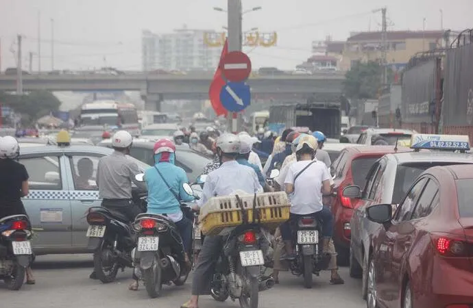Nút giao Pháp Vân thường xuyên bị ùn tắc